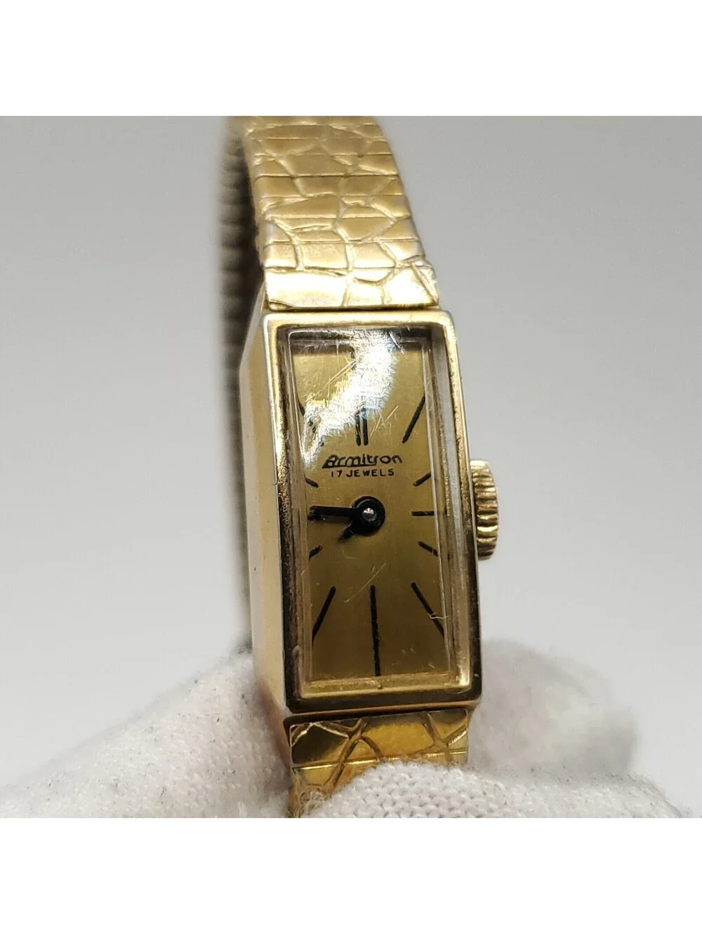 Vintage Armitron Mechanical Wind Womens Watch Running 10mm 10k RGP